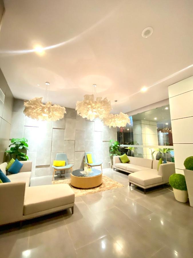 Condotel Aeon Towers Davao 20Mbps Wifi Extérieur photo